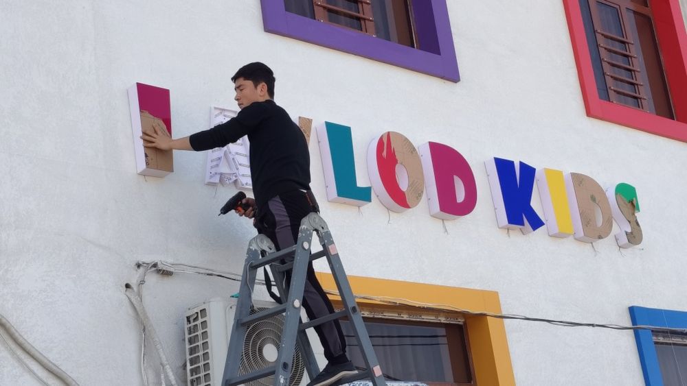 Poligrafiya reklama xizmatlarini taklif qilamiz