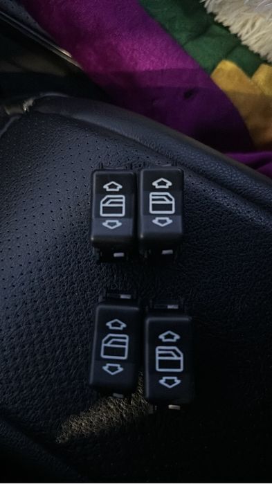 Продам мелочовку w124