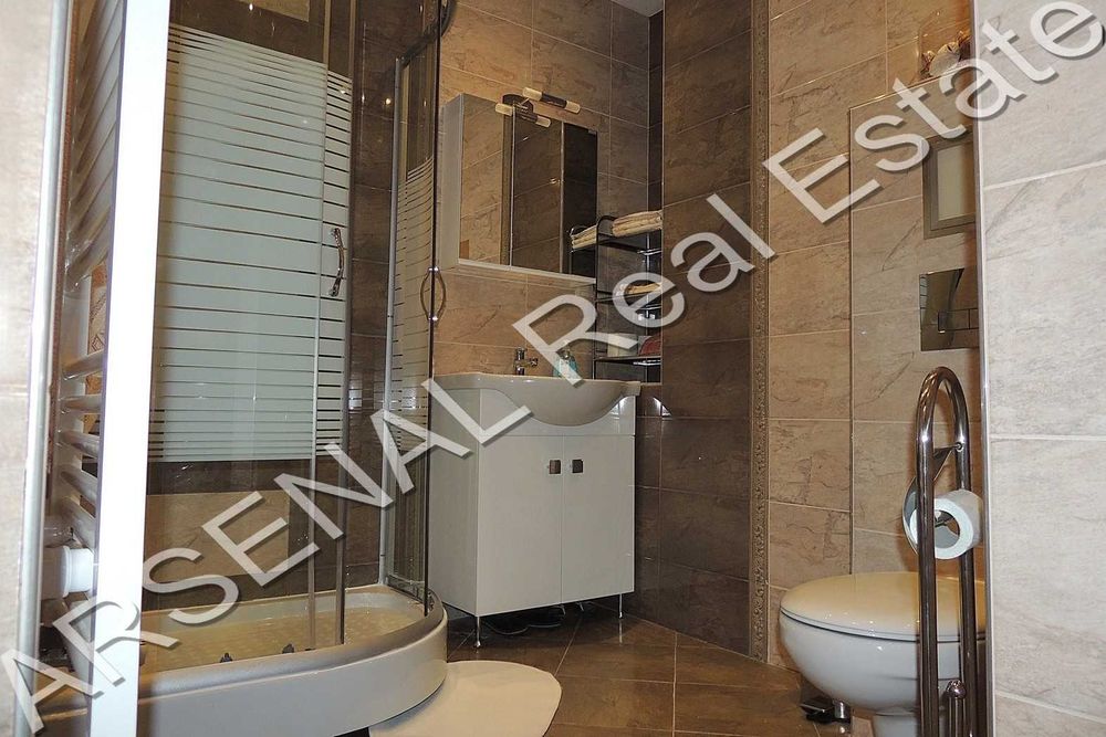 Дава се под наем Двустаен апартамент в София, Център - 77 кв.м за 800 € - Снимка #3