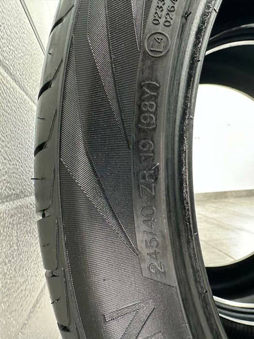 Anvelope VREDESTEIN ULTRAC VORTI  245/40 R19 98Y ca Noi!