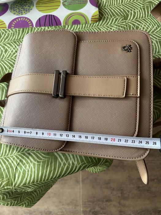 Бежова Раница Benetton