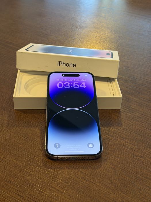 Телефон Iphone 14 pro