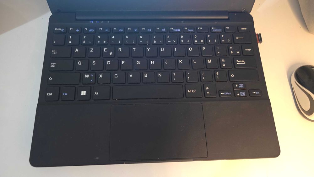 Mini laptop Dynabook CD2022