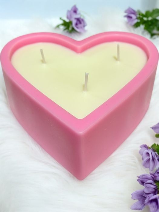 Свещ “ Розово сърце”