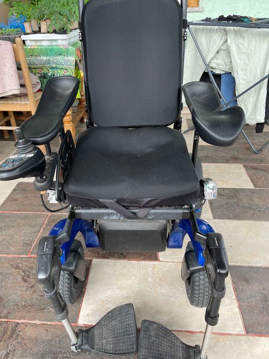Fotoliu rulant electric Ottobock Juvo B5