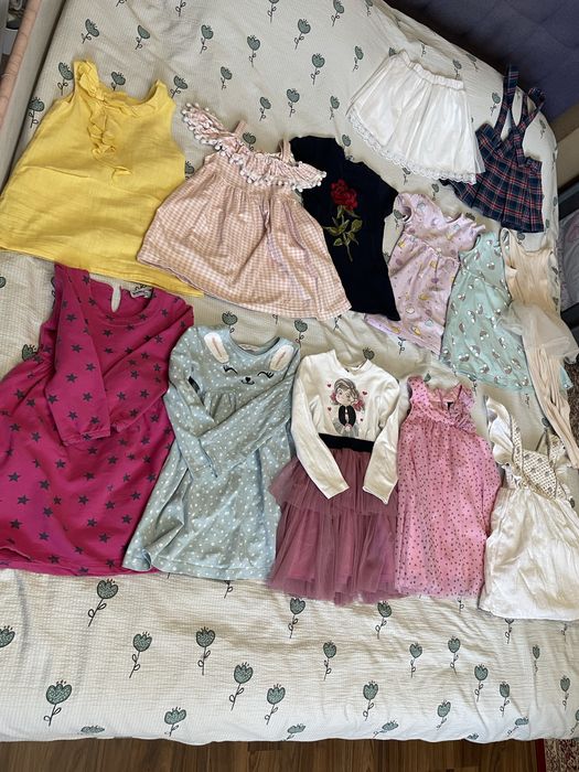 Пакет вещей для девочки 2-5 лет  , платье для садика