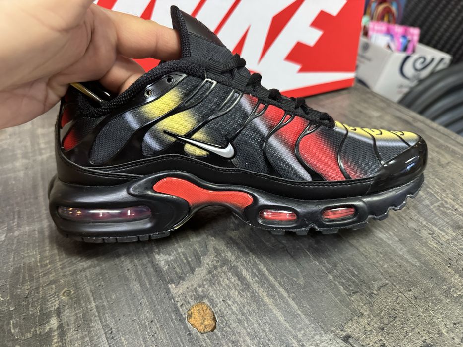 Nike air max limited edition
