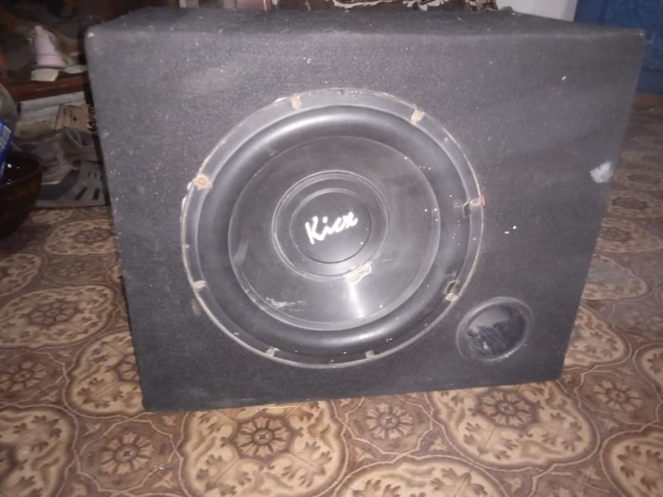 Продам Саб с усилителем