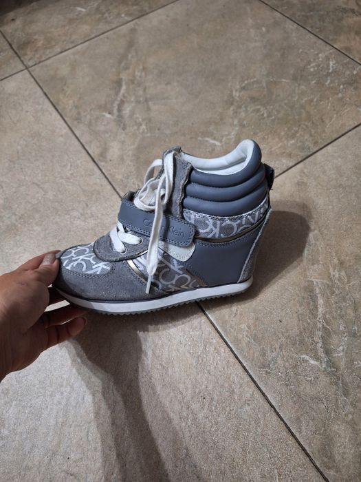 Sneakers Michael Kors și Claivin Klein