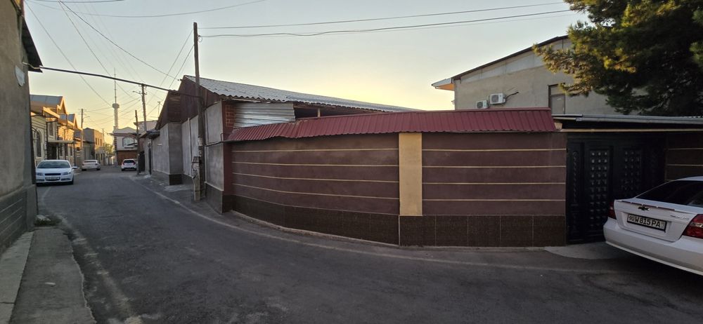 Srochno Yunusobodda hovli sotiladi. (Chinobod sanatoriya yaqinida)