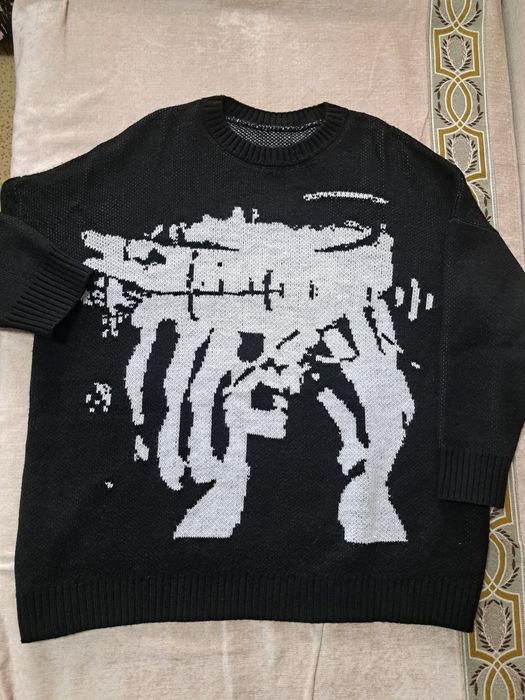 Свитер оверсайз молодежный