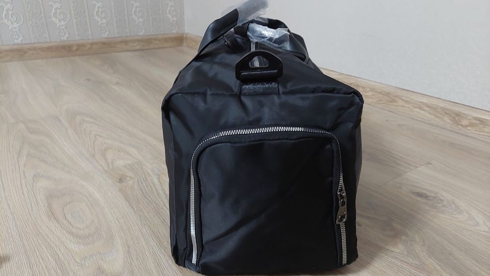 Продам дорожную сумку новая