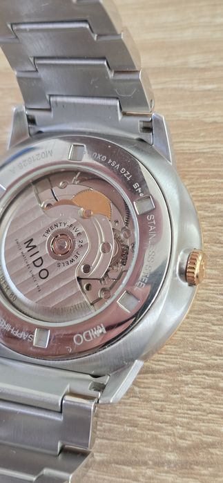 Mido COMNANDER  Big Date Automatic
