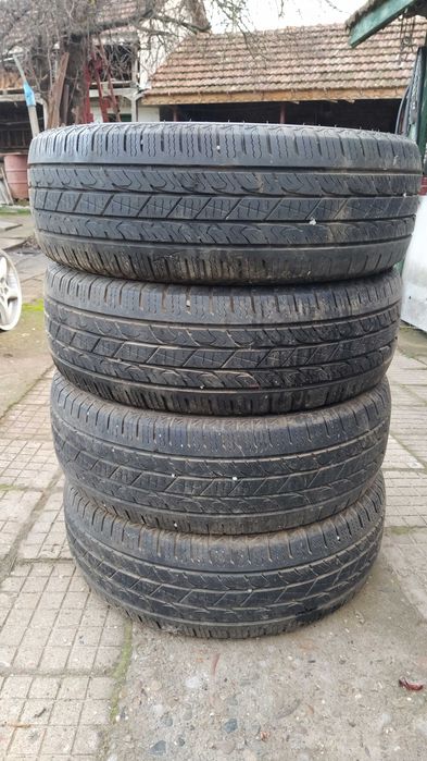 Гуми за джип 245/65R17