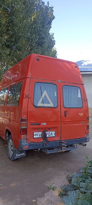 Срочно прадаётся форд транзит 1991год  1200$ Сотилди