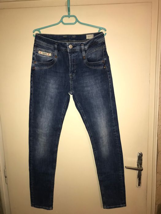 Дамски дънки Herrlicher, около 75-78 см талия, нови