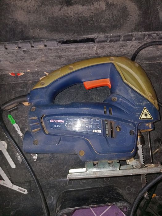 Fierastrau pendular STERN