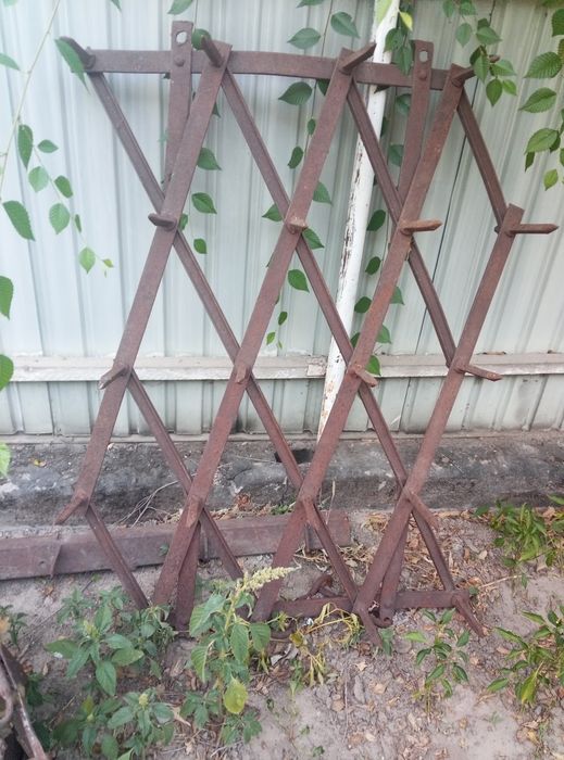 Продам ещё советские новые лапы ,бороны.