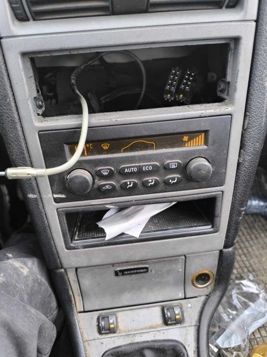 Opel Astra Astra 2.2 DTI (125 Hp) BERTONE