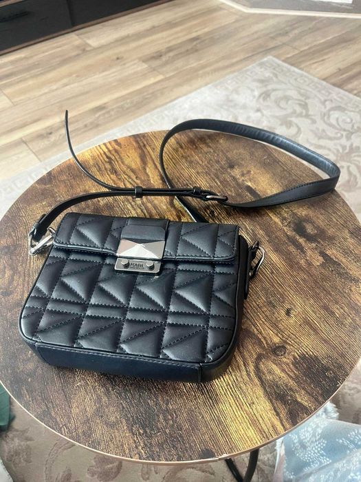 черна чанта Karl Lagerfeld bag leather кожена