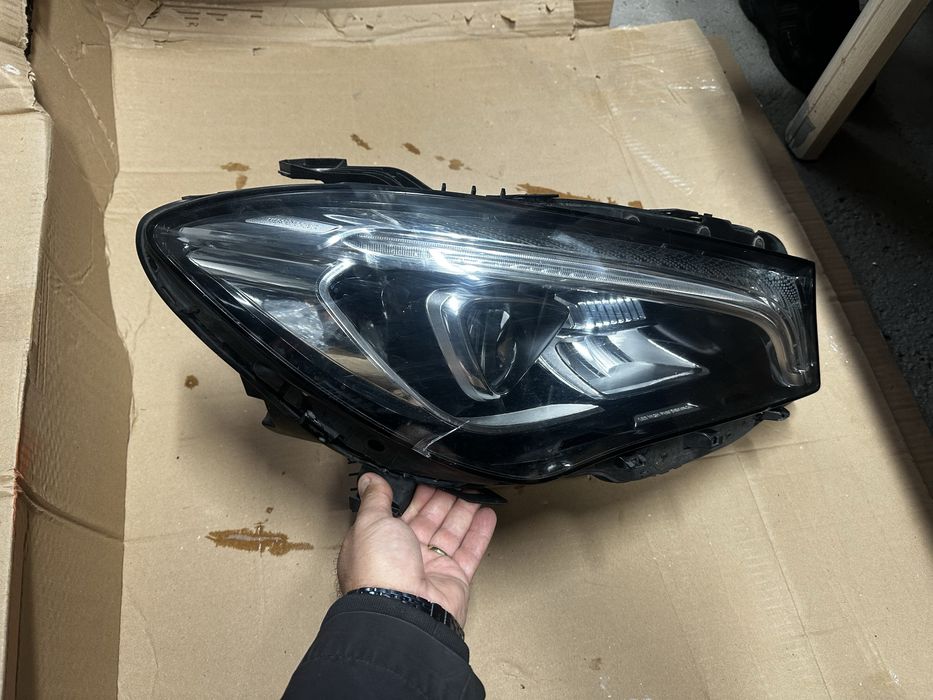 Far dreapta bi xenon led mercedes cla w117.cod:A1178206801.