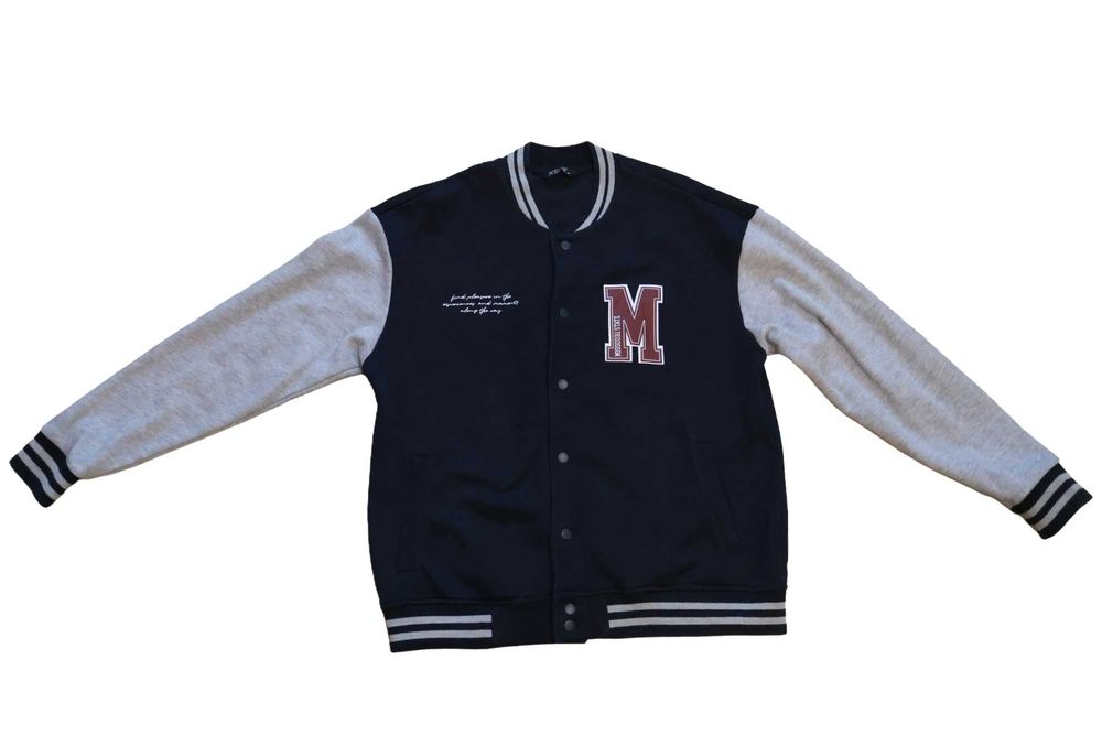 Тъмносин Varsity (колежански) суичър с копчета