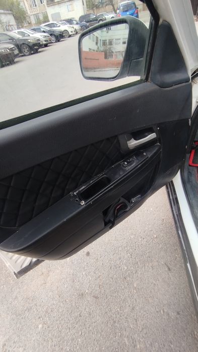 Автомобиль приора хэтчбек