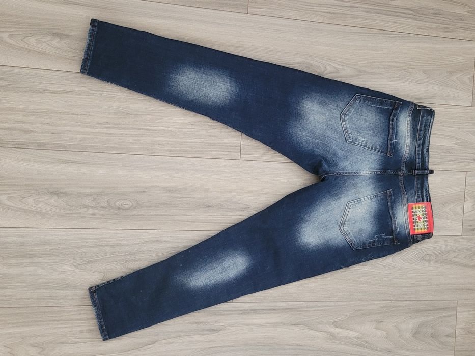 Blugi dsquared2(marimea-M)