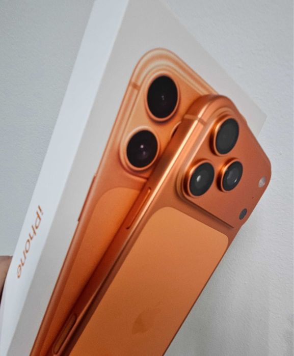 iPhone 17 PRO ca NOU de 256 GB si 100% Bateria