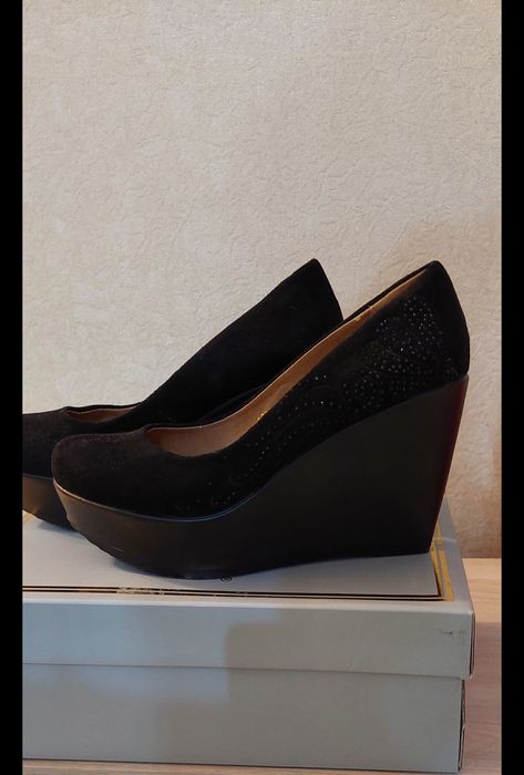 Лоферы кожаные  молочные  Туфли  на платформе