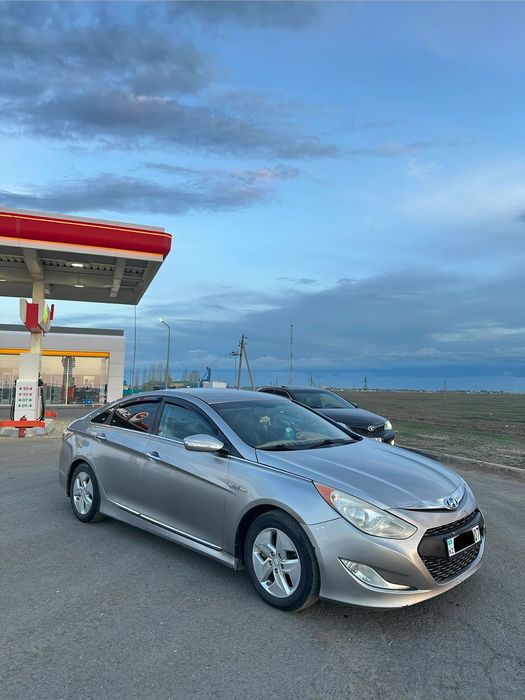 Хендай Соната YF