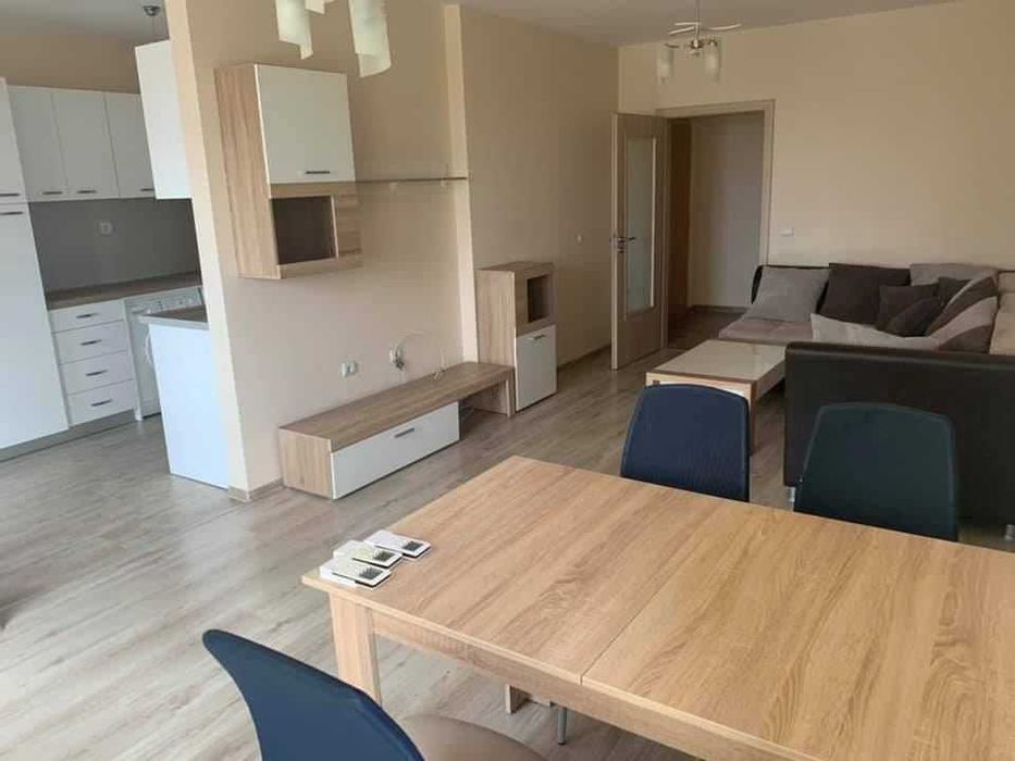 Дава се под наем Тристаен апартамент в Пловдив, Съдийски - 70 кв.м за 425 € - Снимка #3