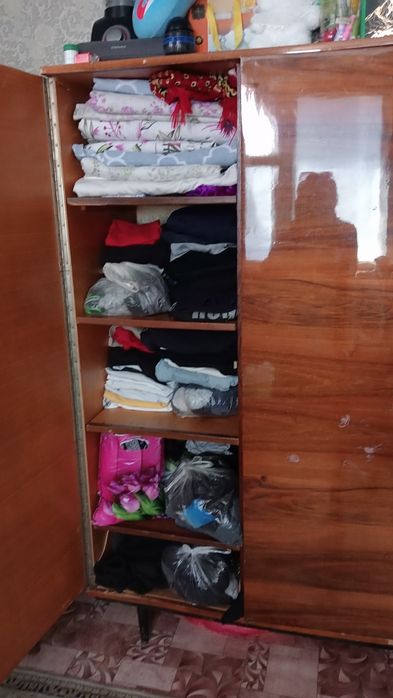 Продам шифонер   торг