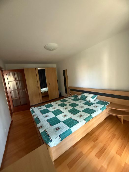 Inchiriez apartament