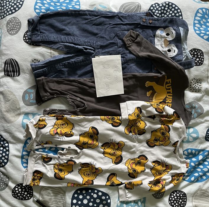 Lot haine de baieti de la 80-92 cm, se pot vinde pe bucati