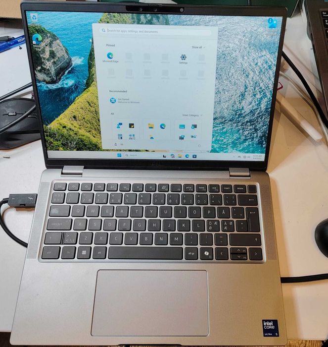 Model de Top Dell Latitude 7450 Core Ultra 5 16Gb ddr5 Aluminiu In Garantie