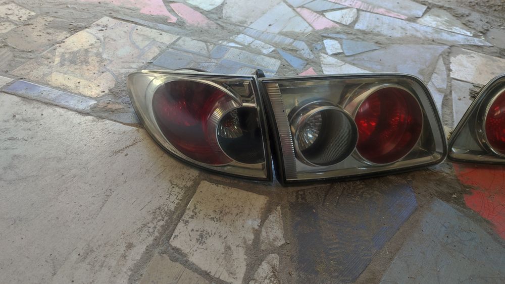 Задние фары на Мазда 6
