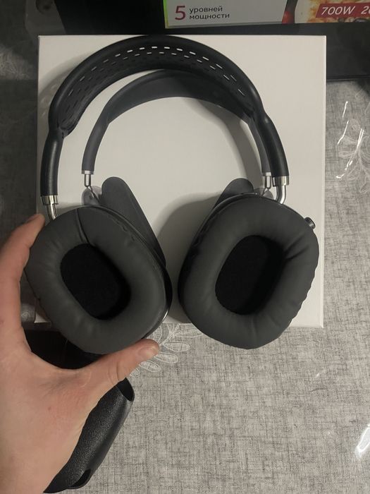 Продам наушники блютуз