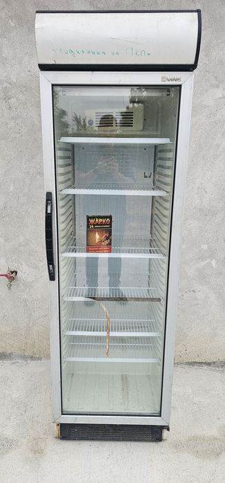 Хладилна ветрина