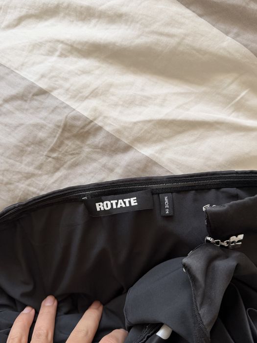Черна парти рокля Rotate