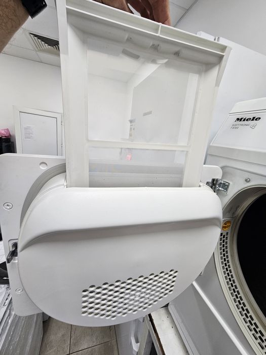 Сушилня miele softtronik T8723 кoминна/въздуховодна