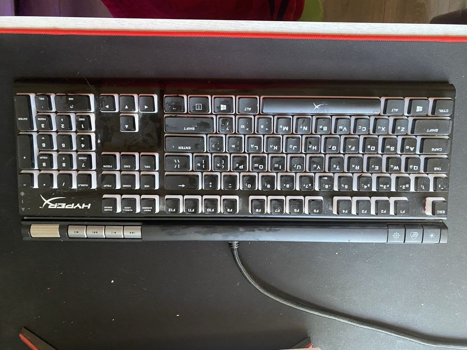 Продам игровую клавиатуру