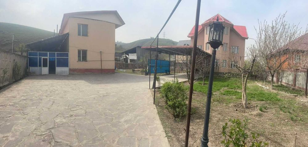 Продам 3-х этажный дом 20 соток земли