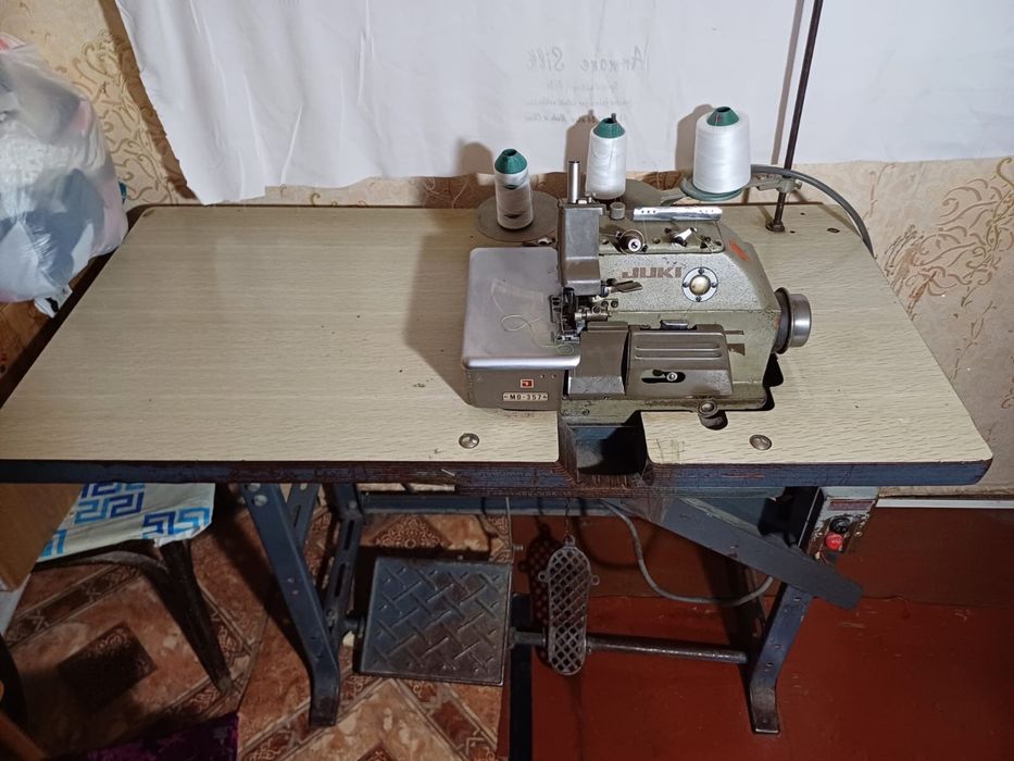 Продам швейные машинки советские 10 шт