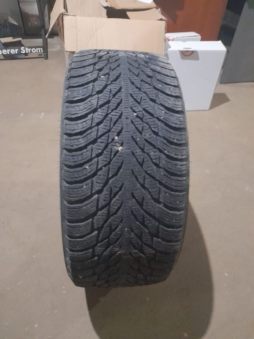 Продам шины оригинал