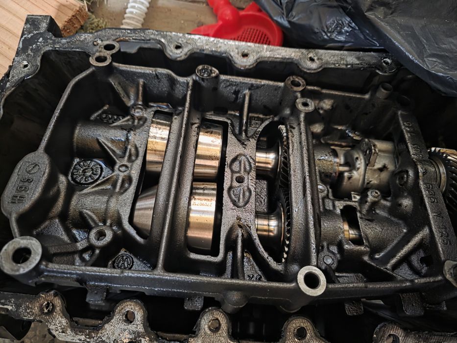 Части - CFF 2.0TDI 140Ps VW Passat / E46 Компресор климатик