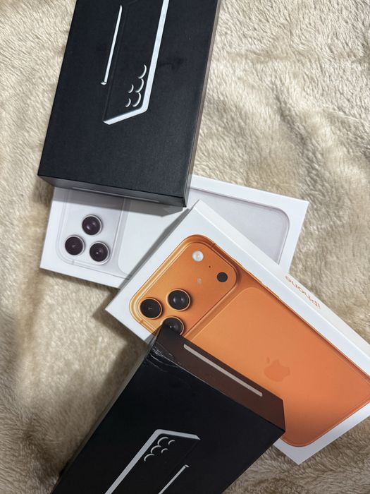 Samsung Galaxy S25 Ultra, 512GB, iPhone 17 Pro Max, 1TB Orange,Silver