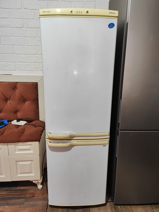 Холодильник рабочий