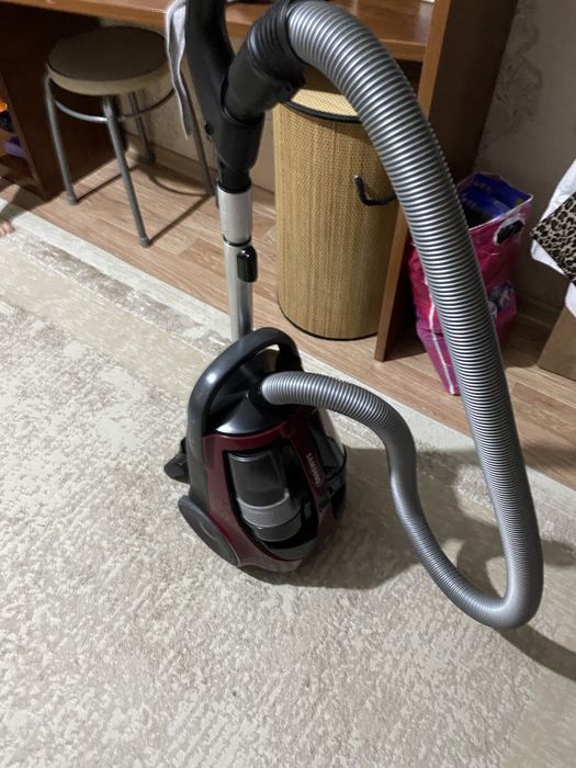 Продам    Пылисос