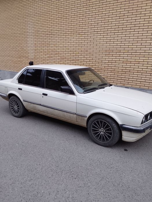 Срочно продаю бмв е30